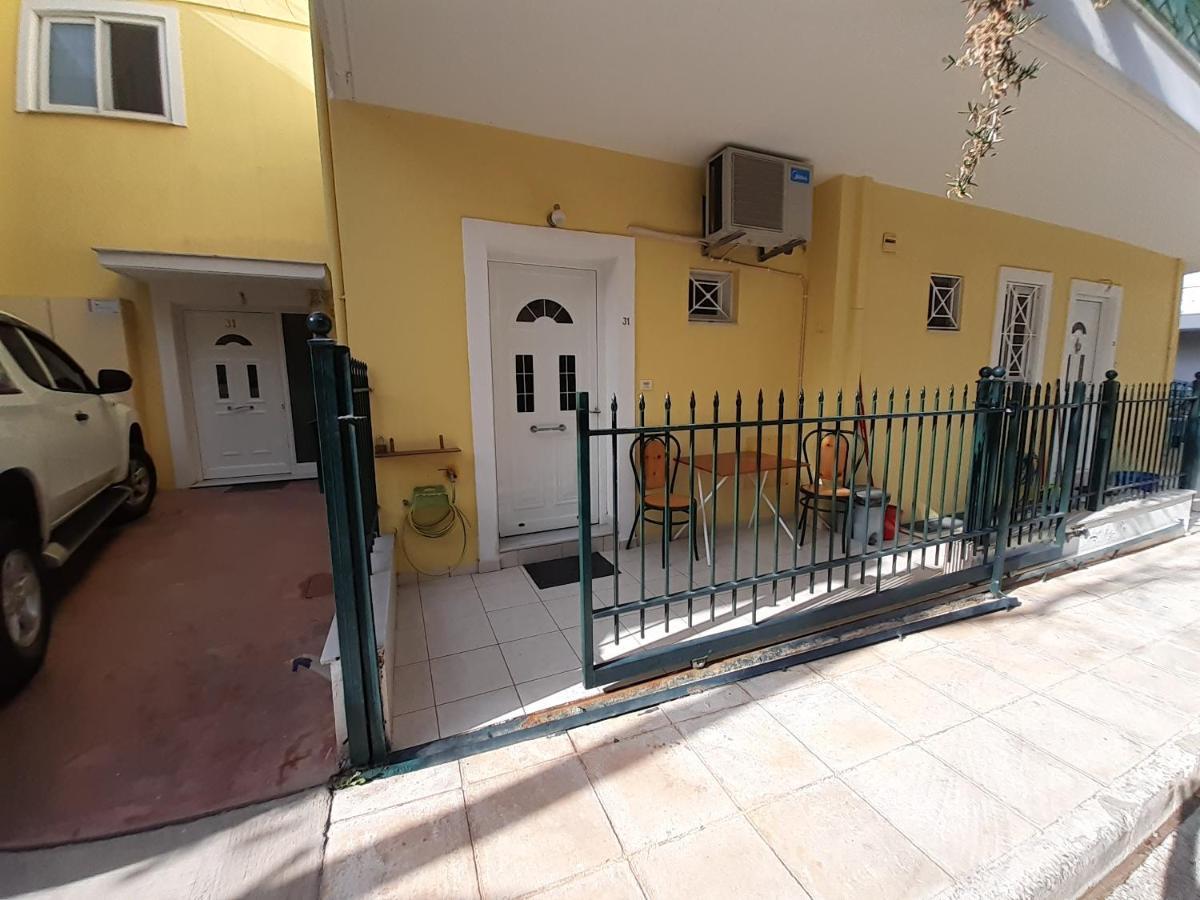 Ferienwohnung Yellow House Kalamata Exterior foto