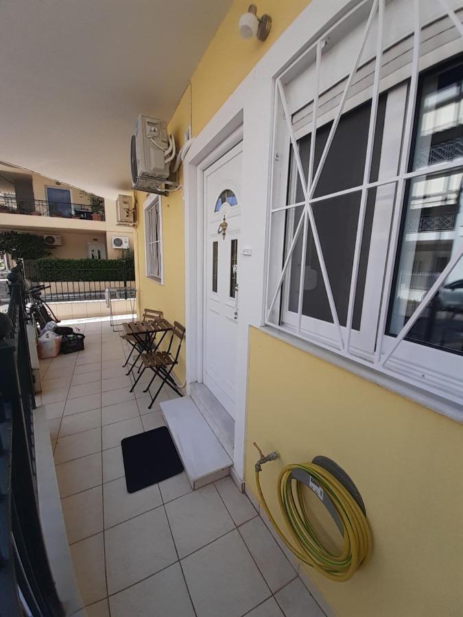 Ferienwohnung Yellow House Kalamata Exterior foto